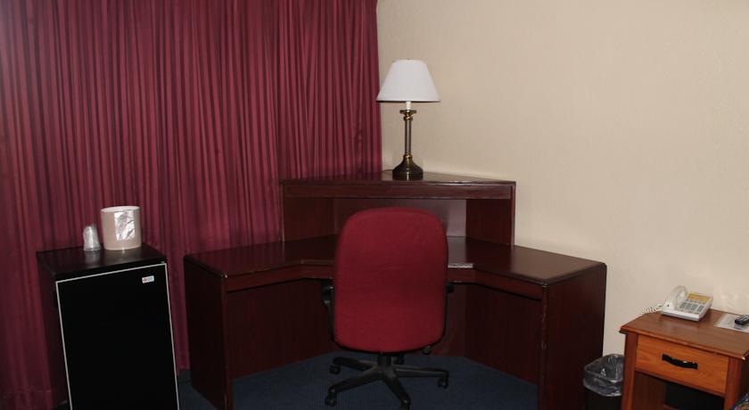California Palms Hotel And Suites Austintown الغرفة الصورة