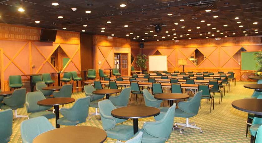 California Palms Hotel And Suites Austintown المظهر الخارجي الصورة